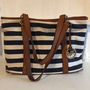 MICHAEL KORS TOTE